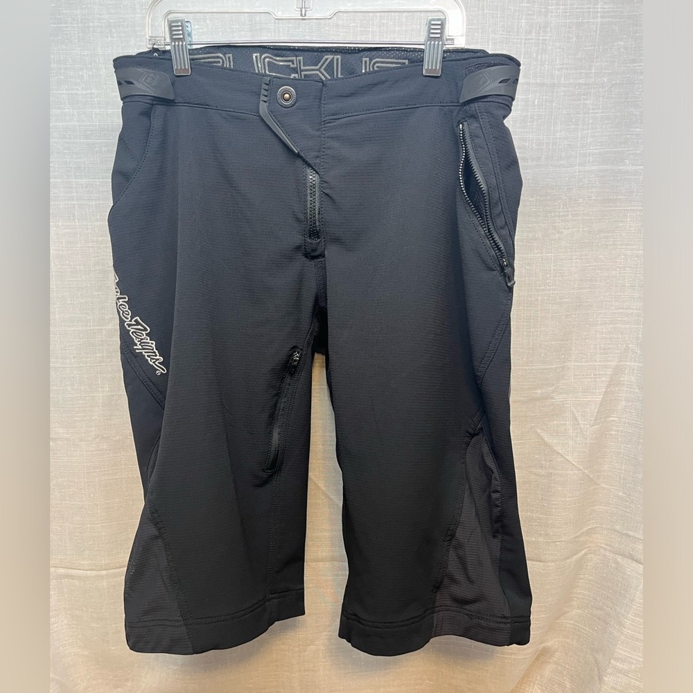 TroyLee Designs Blacker dirtbike shorts